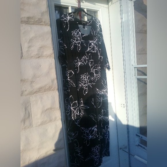 Lane Bryant Maxi Dress- Black and White- 22/24 - Picture 4 of 6